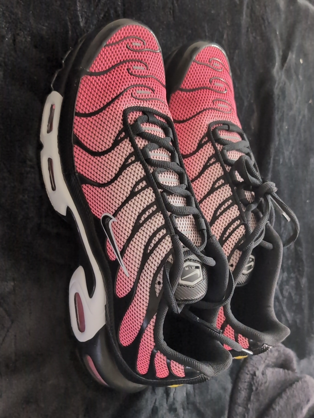 Nike Mens air Max Plus Pink & Black Mesh Athletic Sneakers NO BOX
